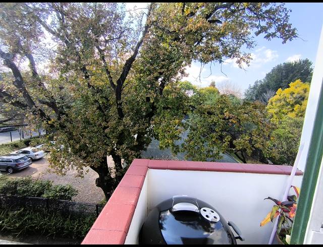 1 bed property to rent in PARKTOWN NORTH